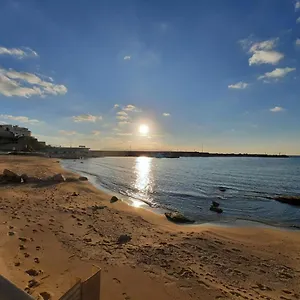 Casa vacanze La Sicilia In Casa